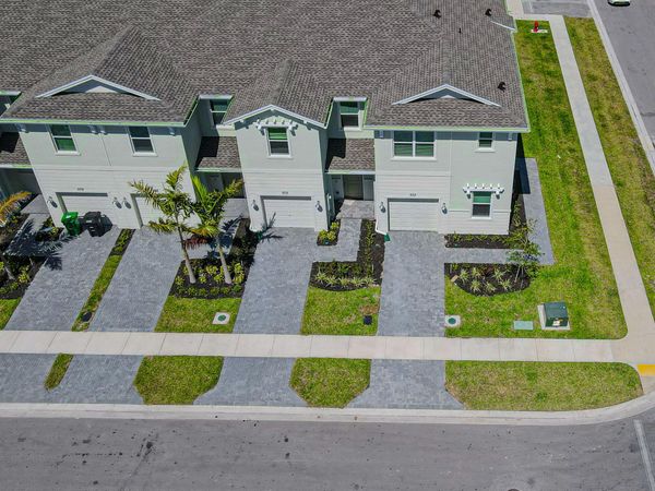 503 SE Rivergrass Street, Port St. Lucie, FL 34984