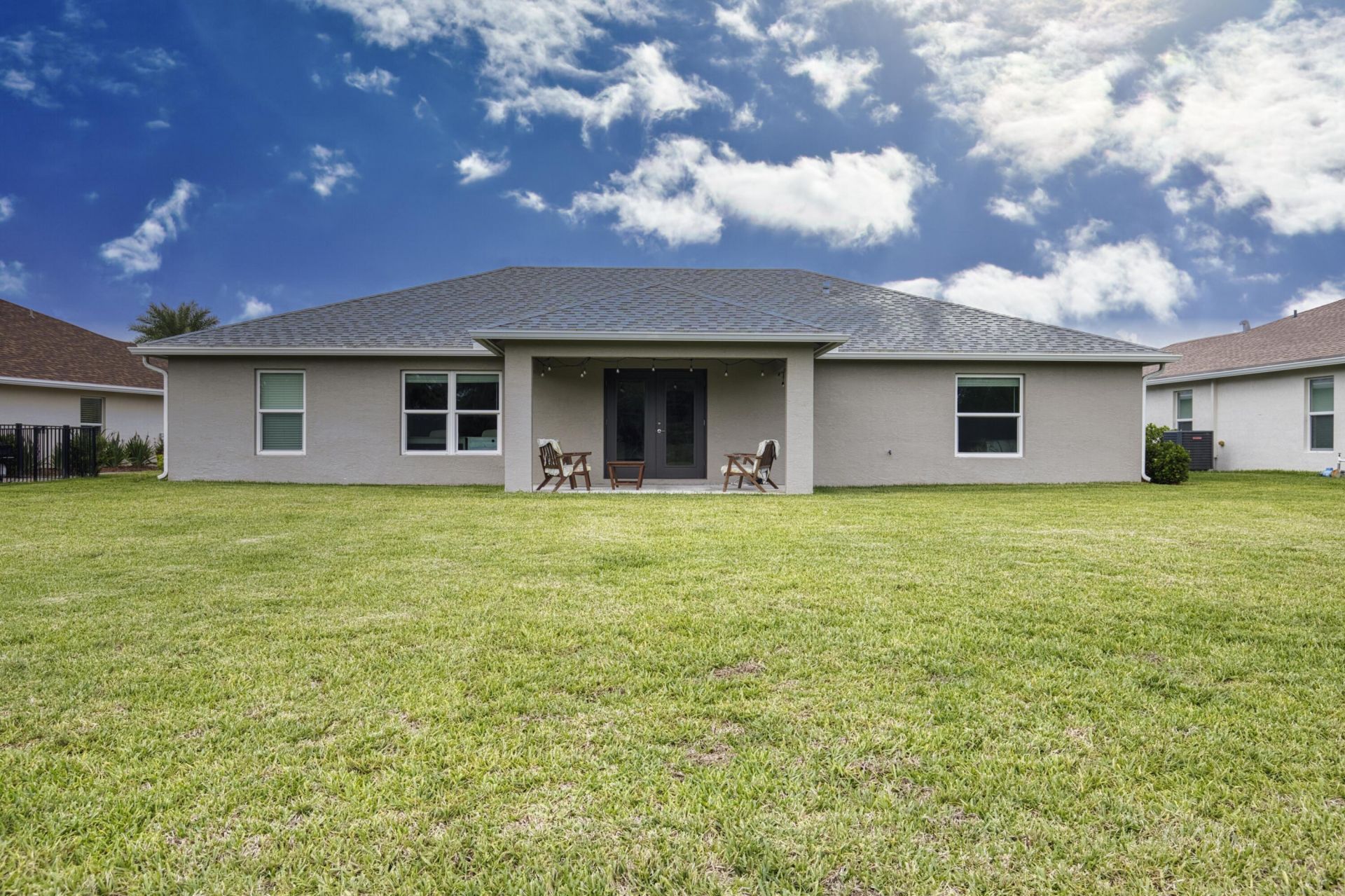 375 SW Vista Lake Drive, Port Saint Lucie, FL 34953 Photo