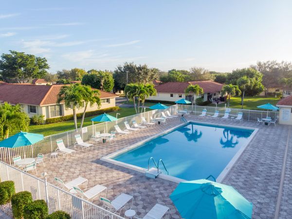 4450 Nutmeg Tree Lane, Unit B, Boynton Beach, FL 33436