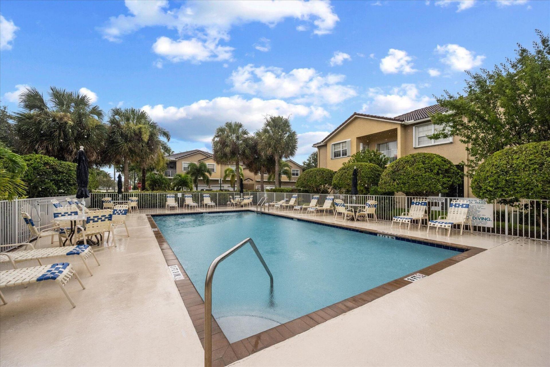 112 Lighthouse Circle, Unit G, Tequesta, FL 33469 Photo