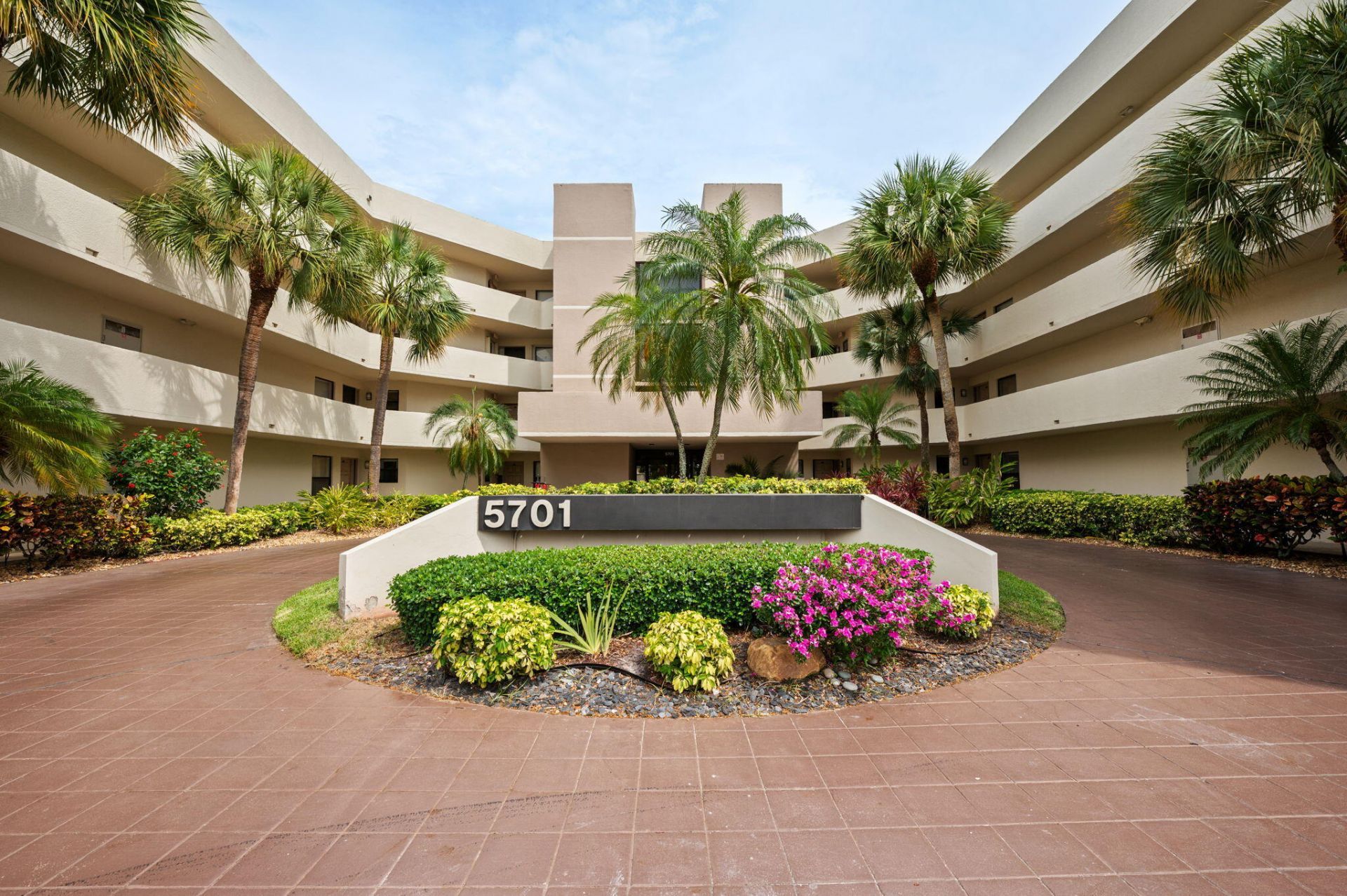 5701 Camino Del Sol, Unit 104, Boca Raton, FL 33433 Photo