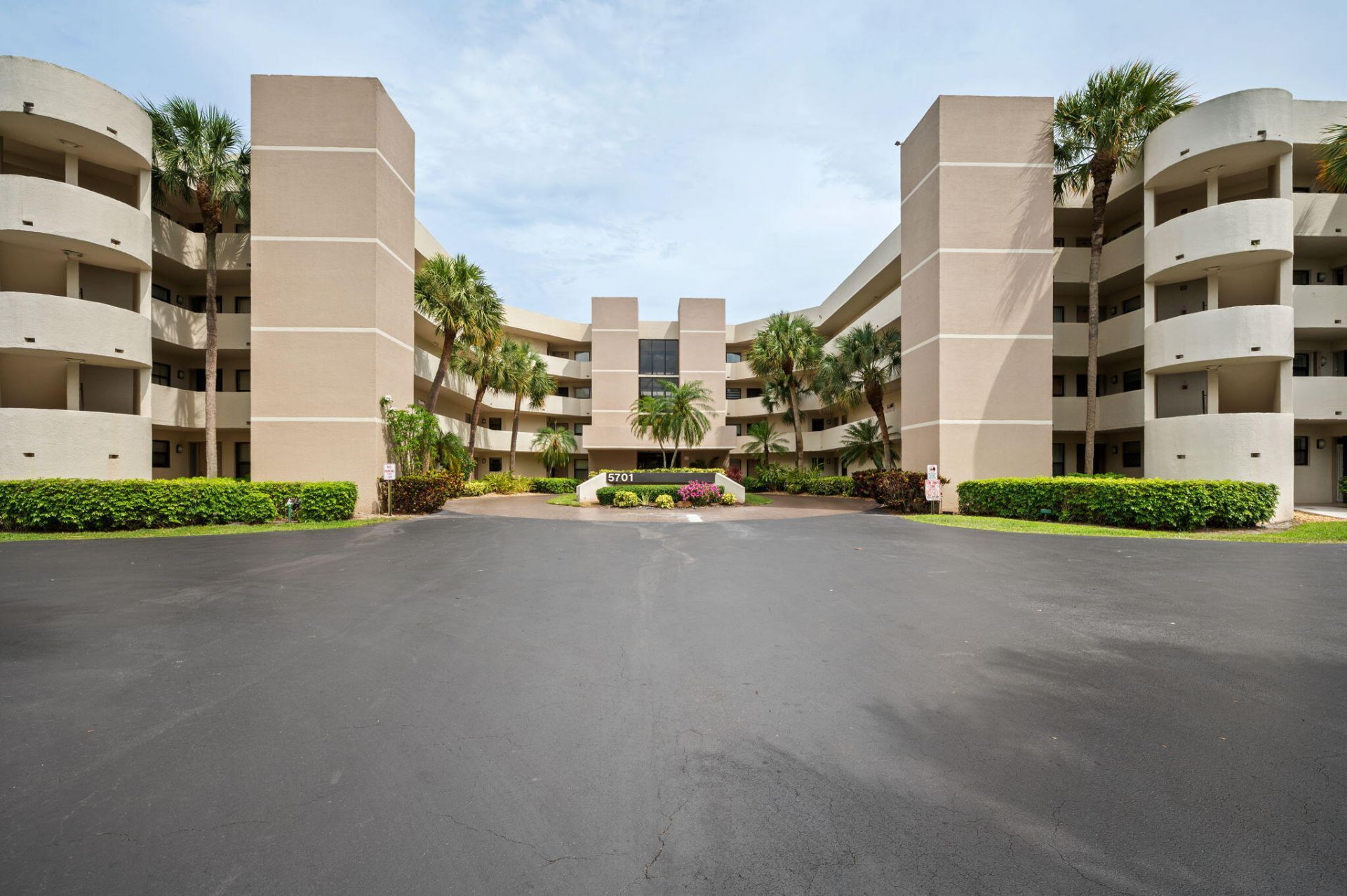 5701 Camino Del Sol, Unit 104, Boca Raton, FL 33433 Photo