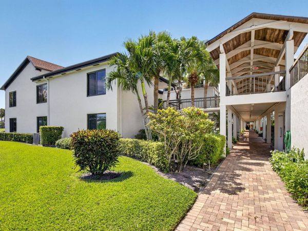 900 Greensward Lane, Unit G110, Delray Beach, FL 33445