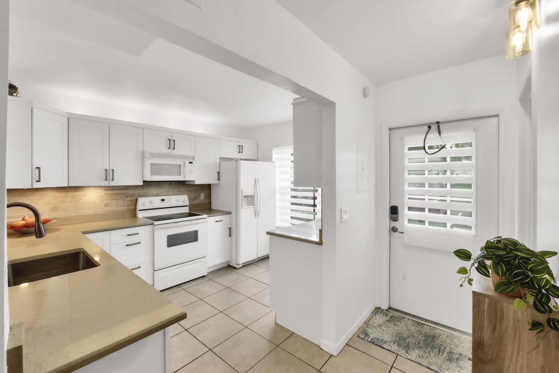 3714 Savoy Lane, Unit B, West Palm Beach, FL 33417 Photo
