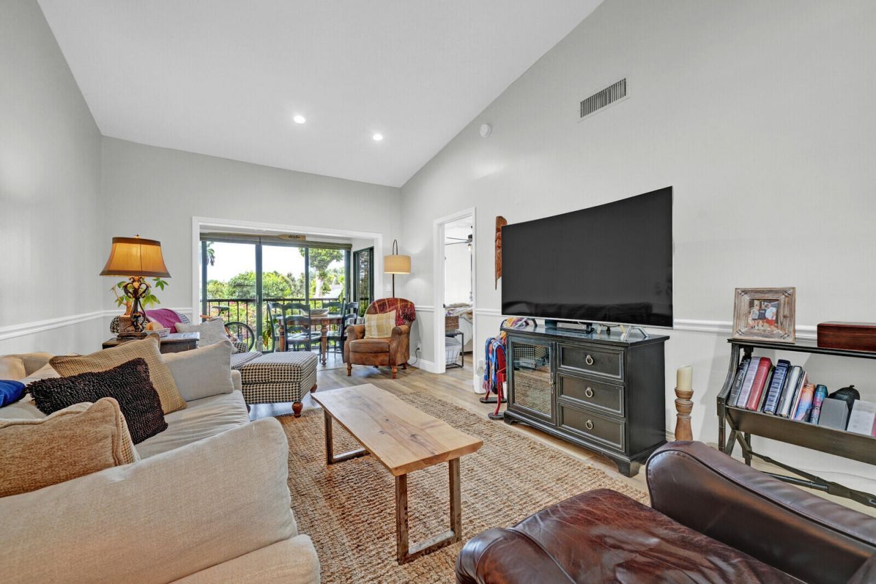 3130 Millwood Terrace, Unit 2150, Boca Raton, FL 33431 Photo