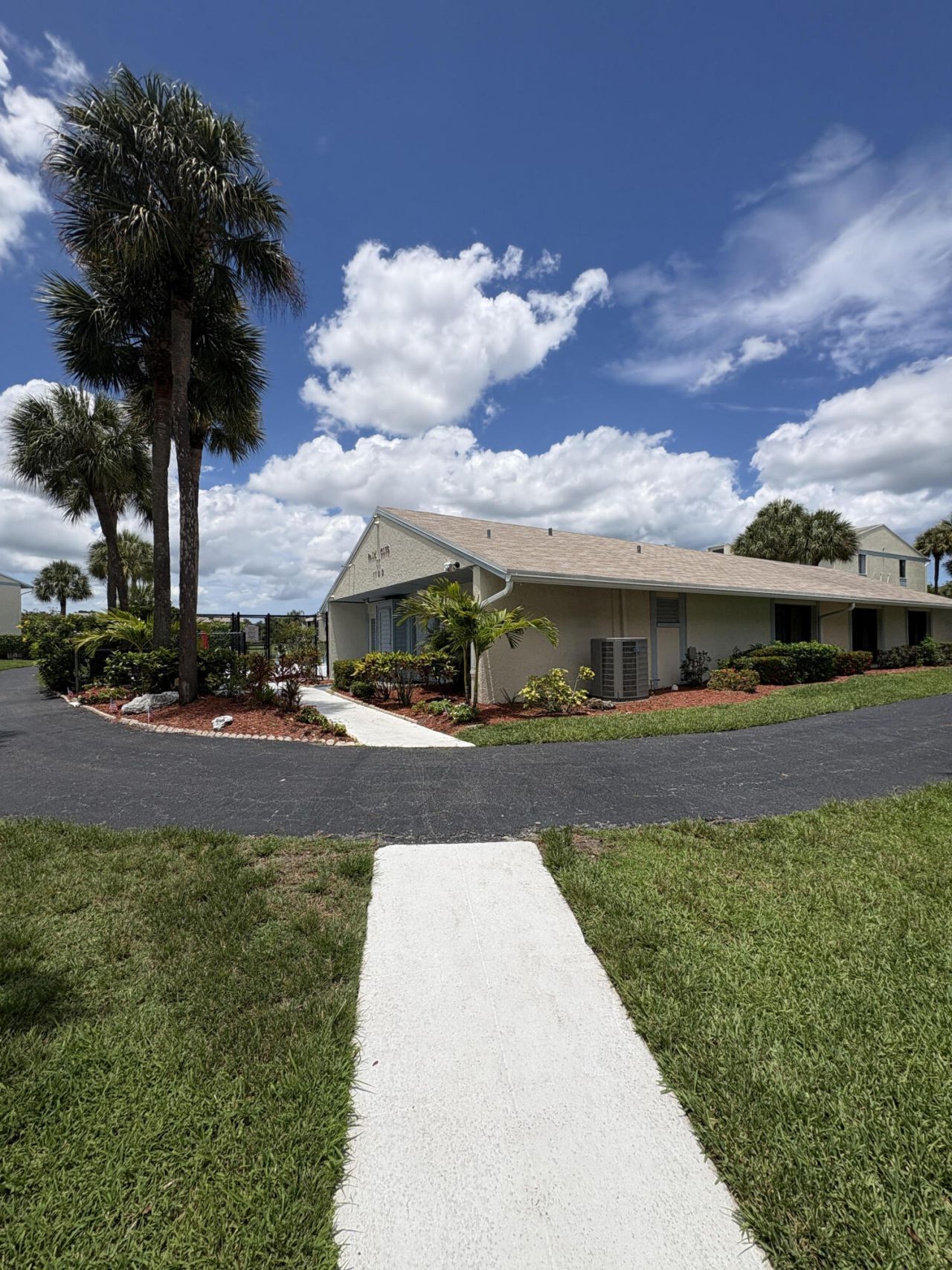 1102 Green Pine Boulevard, Unit B1, West Palm Beach, FL 33409 Photo