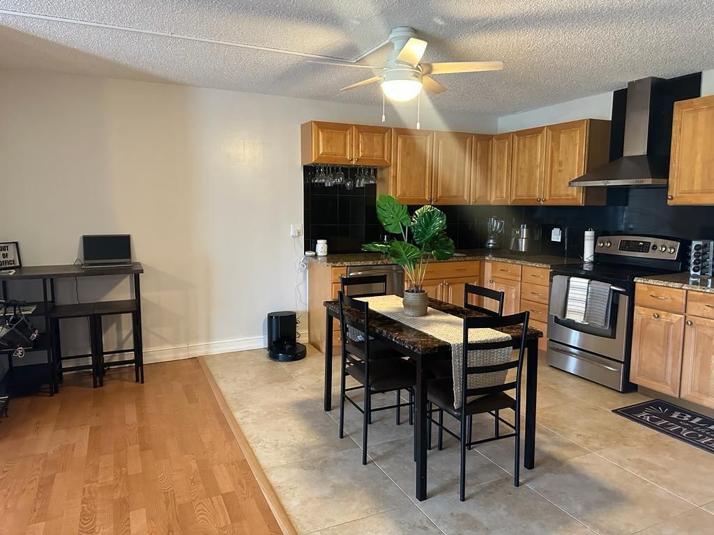 1102 Green Pine Boulevard, Unit B1, West Palm Beach, FL 33409 Photo