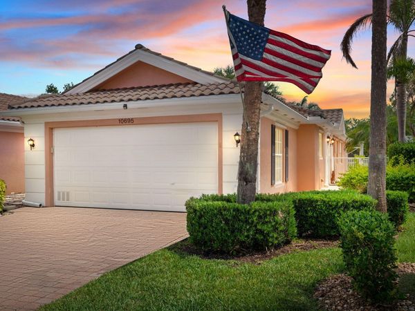 10695 SW Hartwick Drive, Port St. Lucie, FL 34987