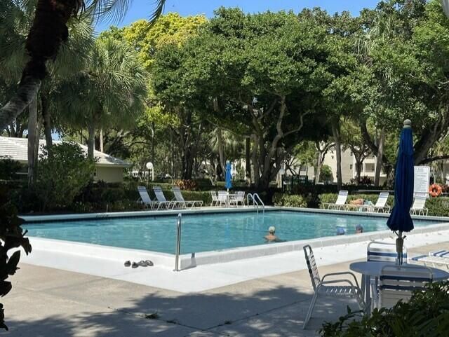 806 Cypress Boulevard, Unit 408, Pompano Beach, FL 33069 Photo