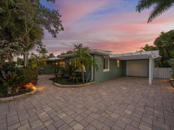 440 Jupiter Lane, Juno Beach, FL 33408