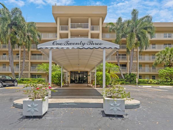 804 Cypress Grove Lane, Pompano Beach, FL 33069