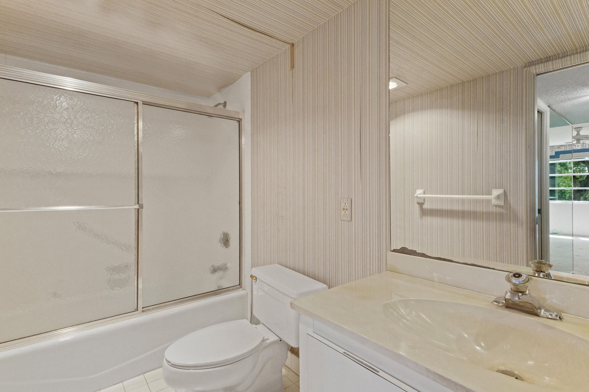 804 Cypress Grove Lane, Unit 202, Pompano Beach, FL 33069 Photo