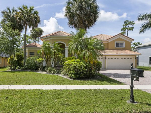 15642 Cypress Park Drive, Wellington, FL 33414