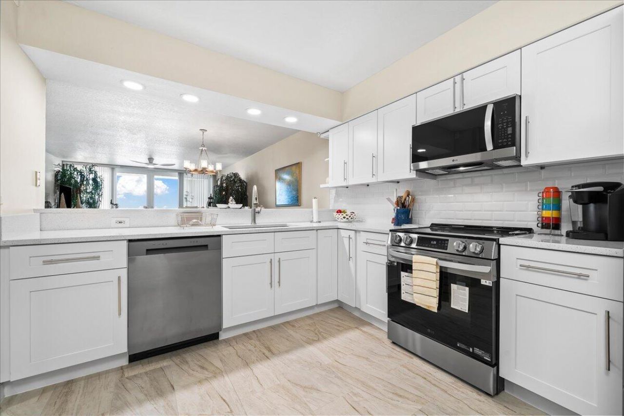 1791 Jimmy Buffett Mem Highway, Indian Harbor Beach, FL 32937 Photo
