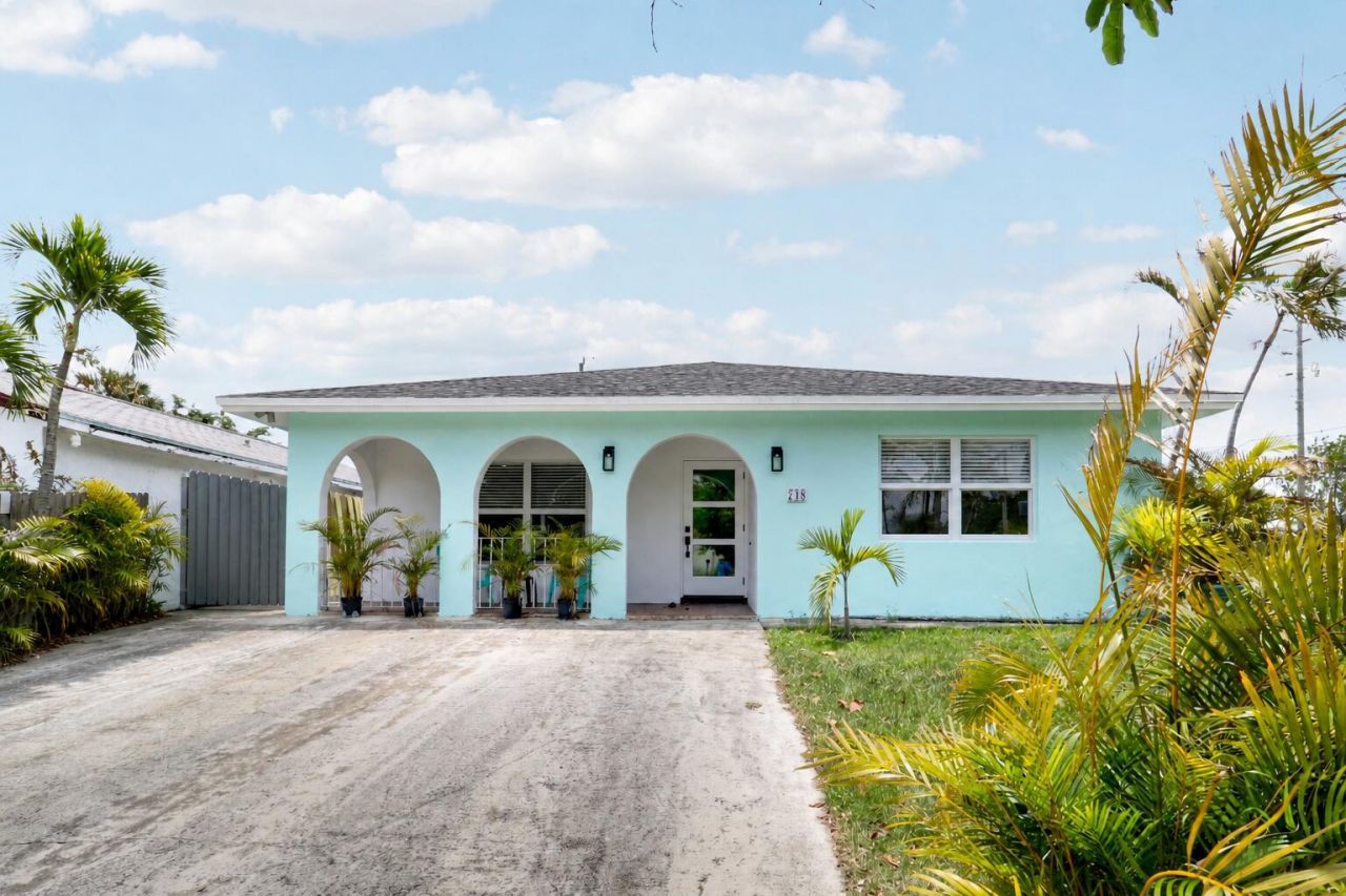 748 Tallapoosa Street, West Palm Beach, FL 33405 Photo
