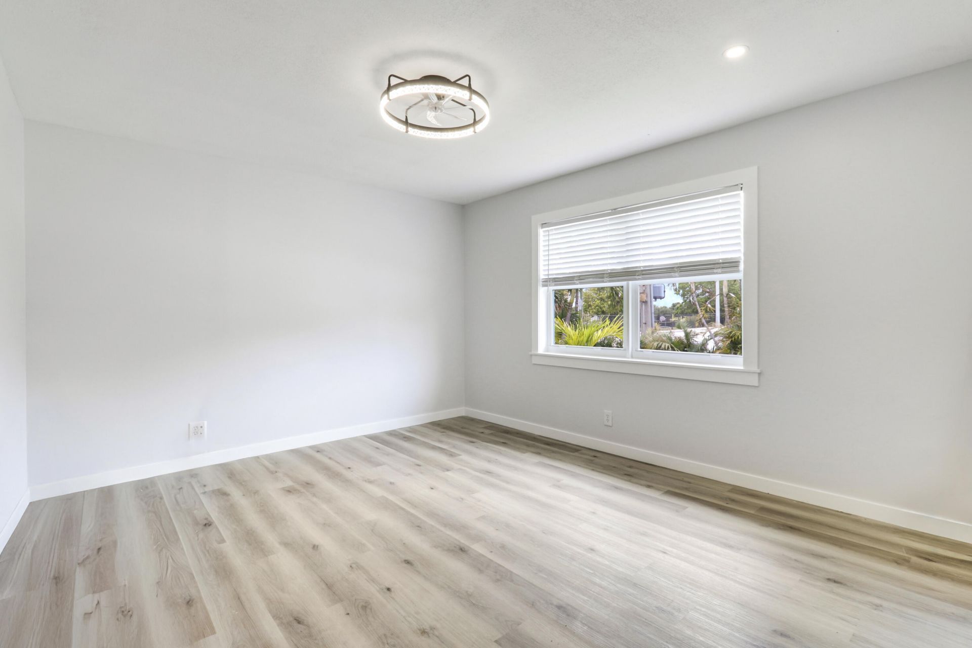 748 Tallapoosa Street, West Palm Beach, FL 33405 Photo