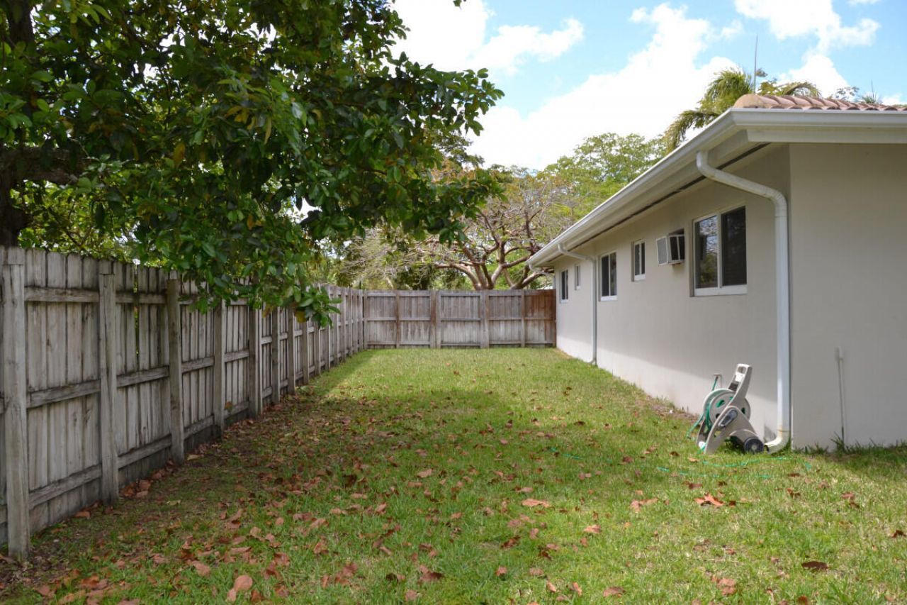 500 SW 62nd Avenue, Plantation, FL 33317 Photo