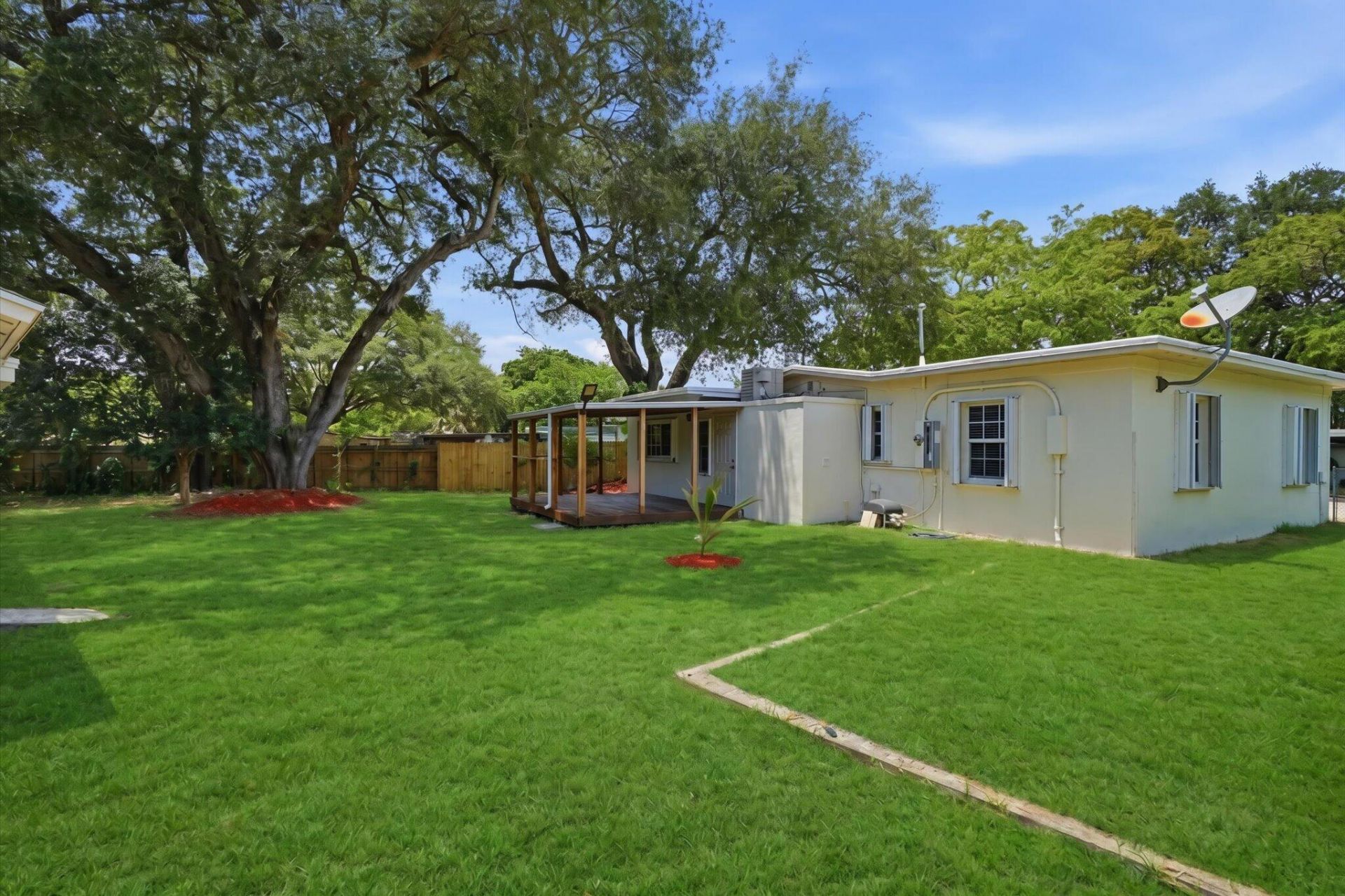460 NW 136th Street, North Miami, FL 33168 Photo