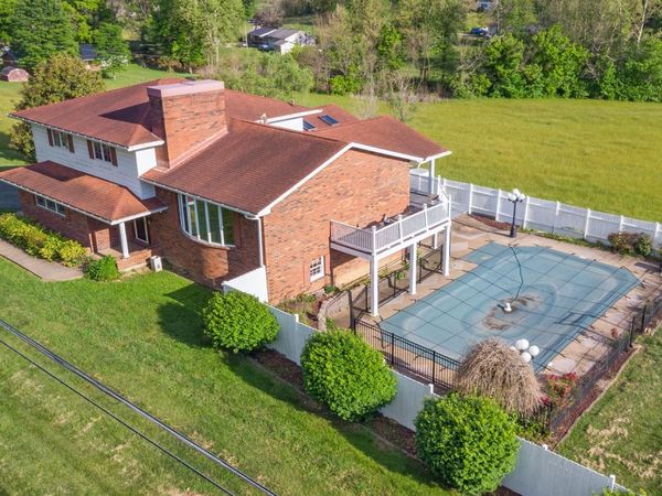 1495 State Rt. 827 , Greenup, KY 41144
