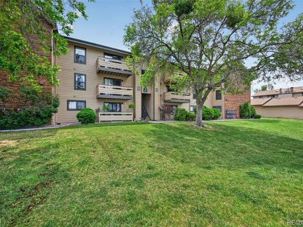 420 Zang Street, Unit 3-305, Lakewood, CO 80228