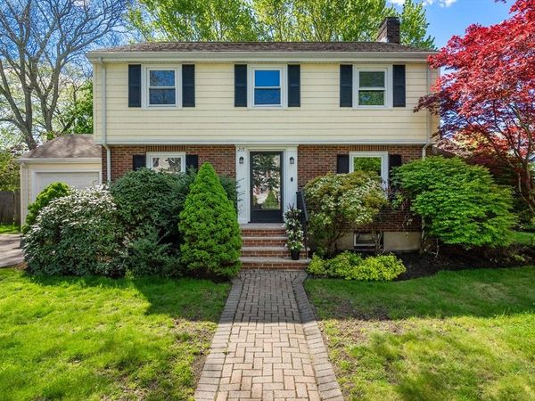 215 Cross St, Belmont, MA 02478