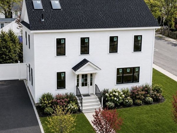 128 Carey Ave, Unit 1, Watertown, MA 02472