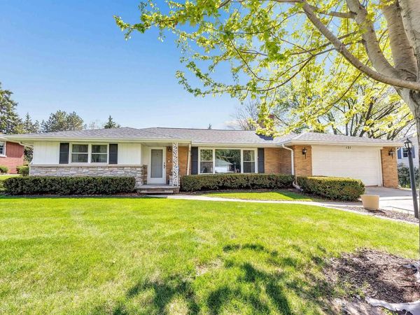 121 ST FRANCIS DRIVE, Green Bay, WI 54301