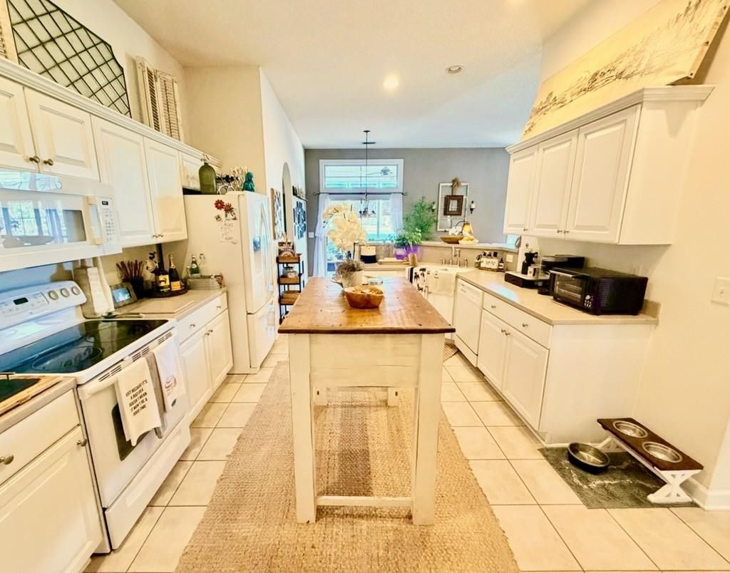 719 Camden Circle Photo 18