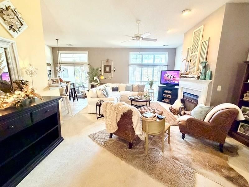 719 Camden Circle Photo 26