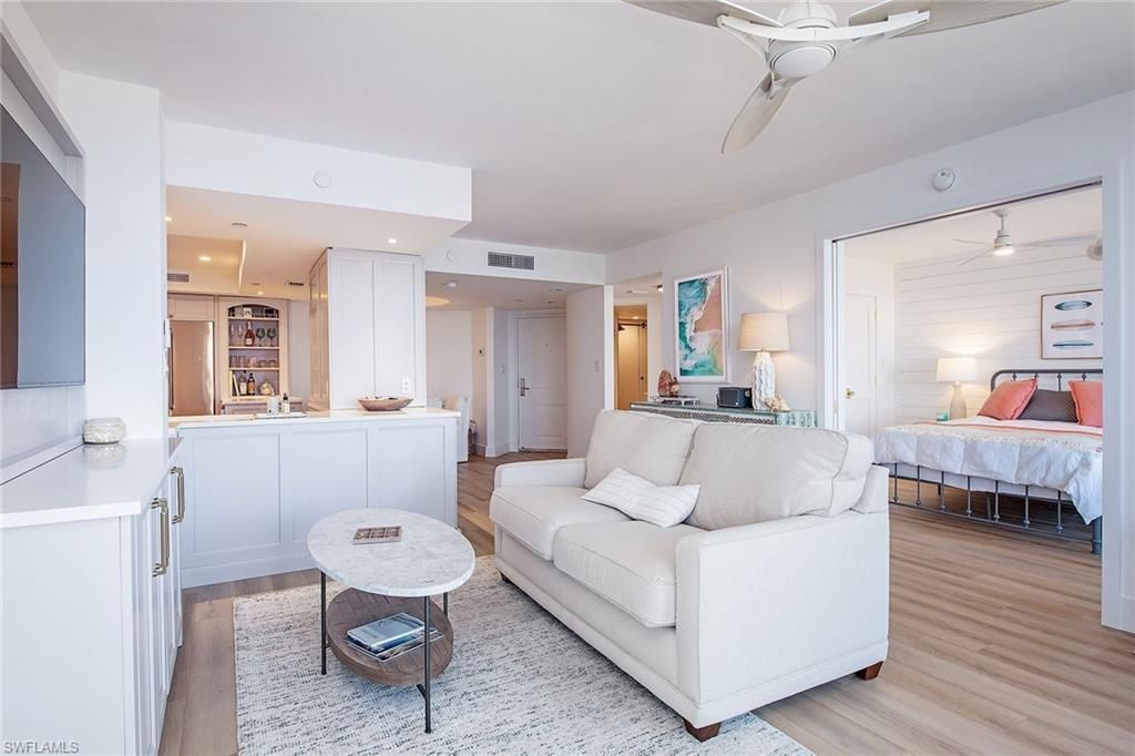 4751 Gulf Shore Blvd N, Unit 1204, Naples, FL 34103 Photo