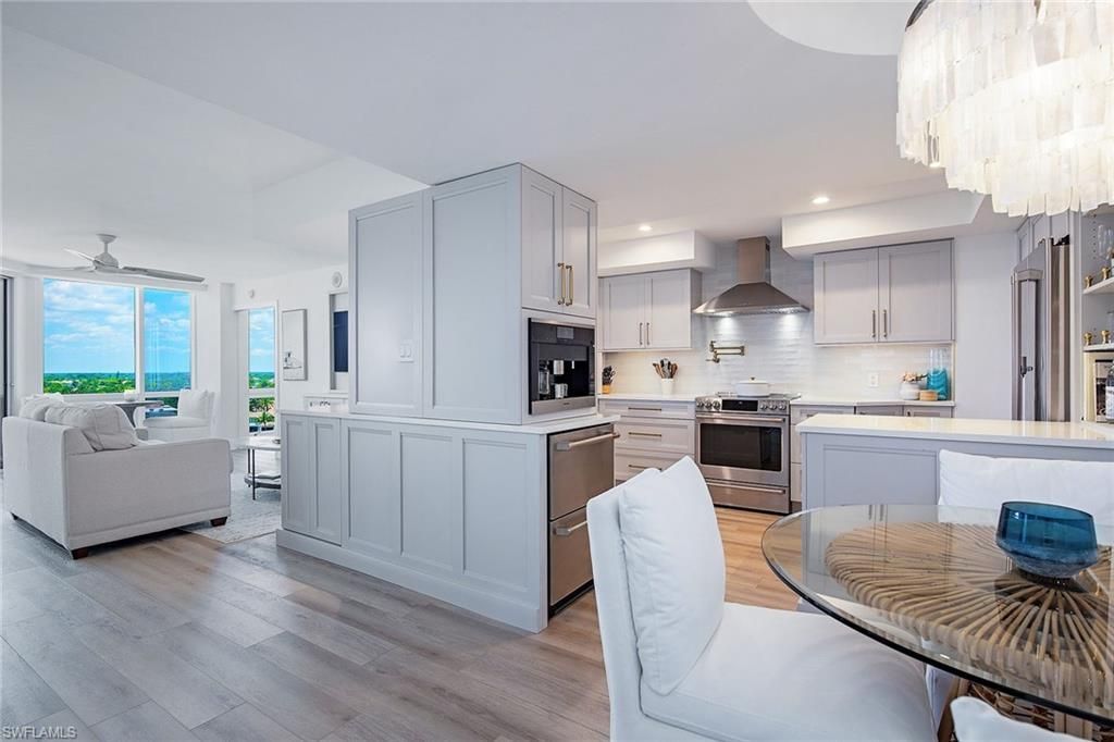 4751 Gulf Shore Blvd N, Unit 1204, Naples, FL 34103 Photo
