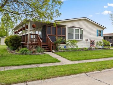78 Periwinkle Drive, Olmsted Twp, OH 44138