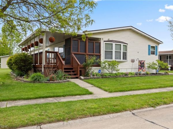 78 Periwinkle Drive , Olmsted Twp, OH 44138