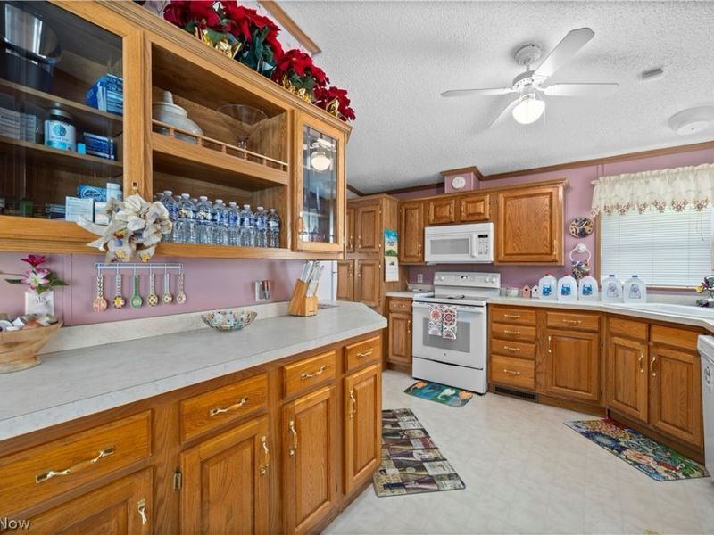 78 Periwinkle Drive, Olmsted Township, OH 44138 Photo 16