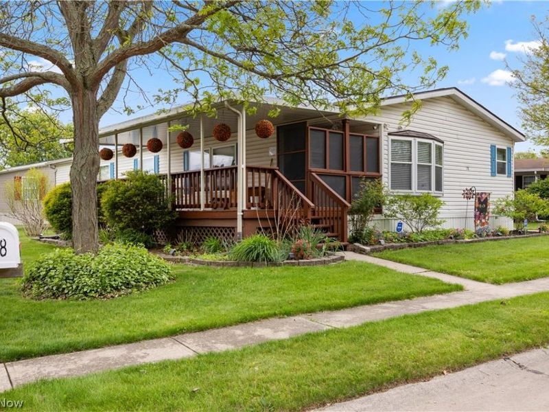 78 Periwinkle Drive, Olmsted Township, OH 44138 Photo 3