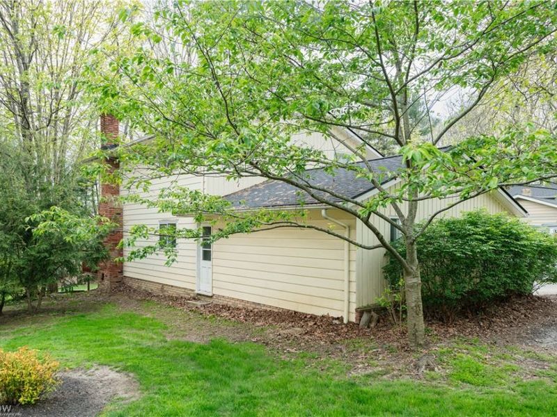 33170 Ledge Hill Drive, Solon, OH 44139 Photo 24