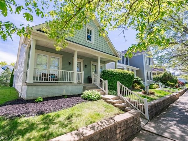 5263 Frederick Street , Barberton, OH 44203