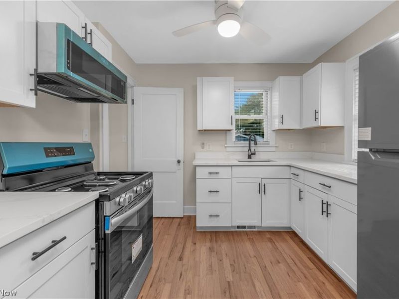 8012 Spring Garden Road , Parma, OH 44129 Photo 13