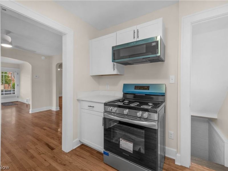 8012 Spring Garden Road , Parma, OH 44129 Photo 16