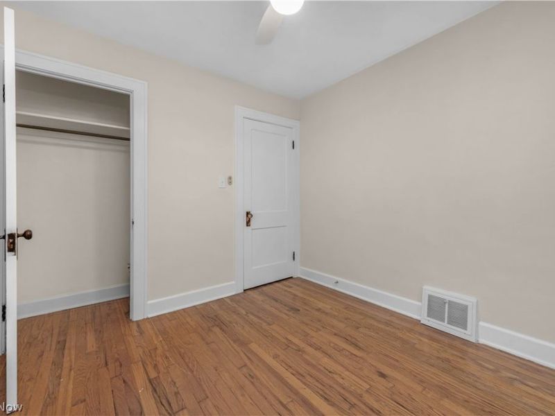 8012 Spring Garden Road , Parma, OH 44129 Photo 21