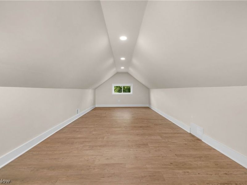 8012 Spring Garden Road , Parma, OH 44129 Photo 26