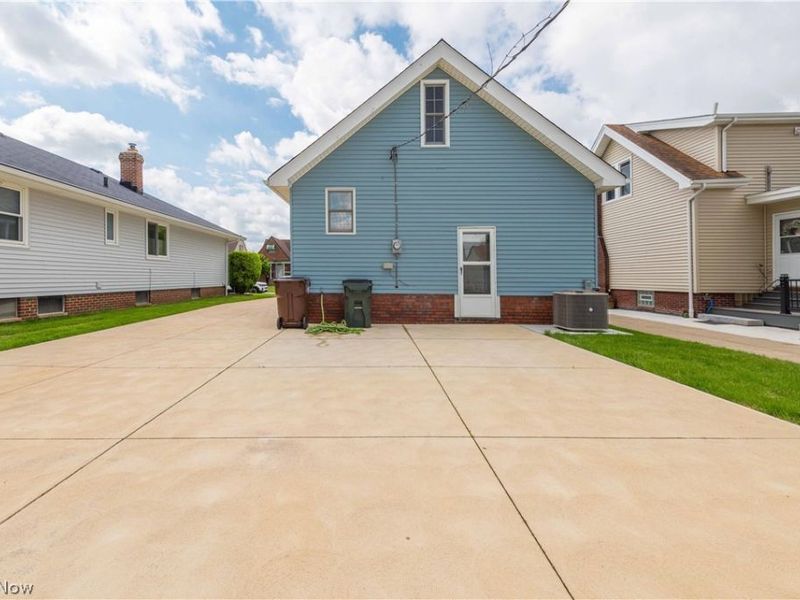 8012 Spring Garden Road , Parma, OH 44129 Photo 33