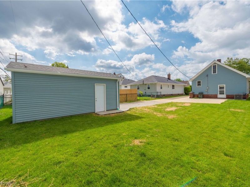 8012 Spring Garden Road , Parma, OH 44129 Photo 35