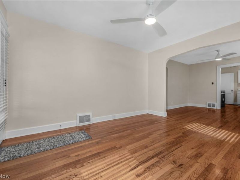 8012 Spring Garden Road , Parma, OH 44129 Photo 8