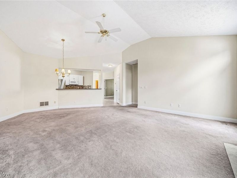35 Gullybrook Lane , Willoughby Hills, OH 44094 Photo 6