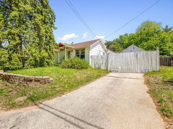 205 N Jones Terrace , Oregon, IL 61061