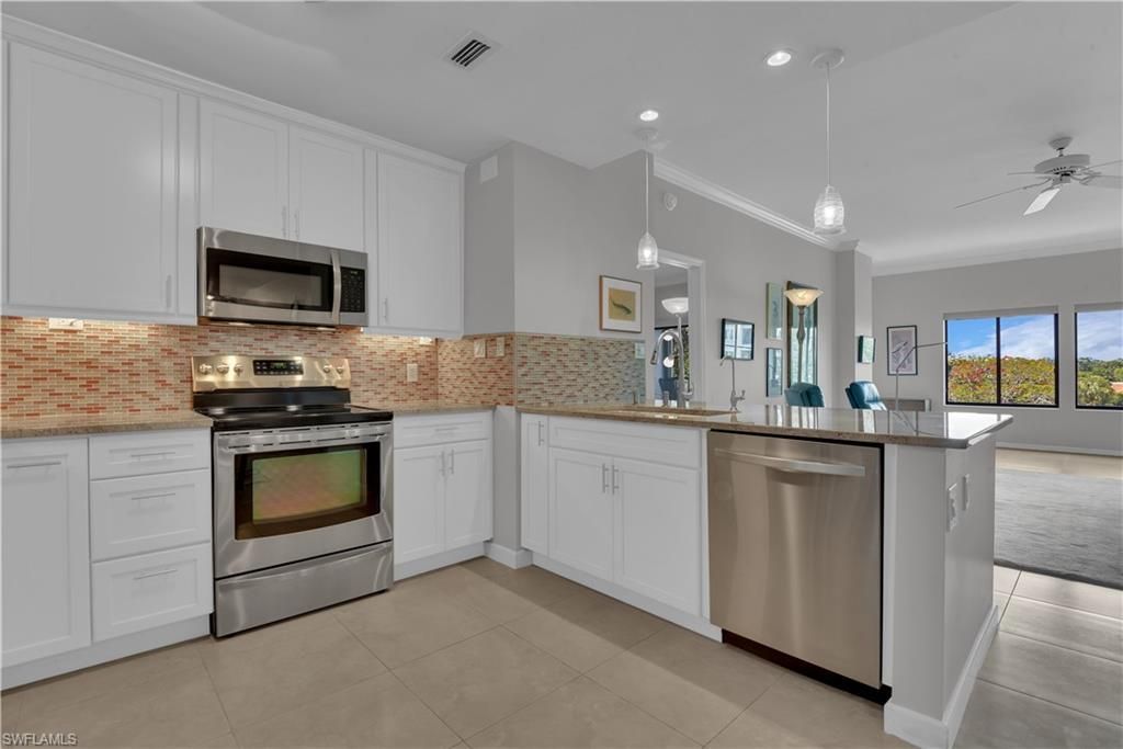 201 Arbor Lake Dr, Unit 404, Naples, FL 34110 Photo