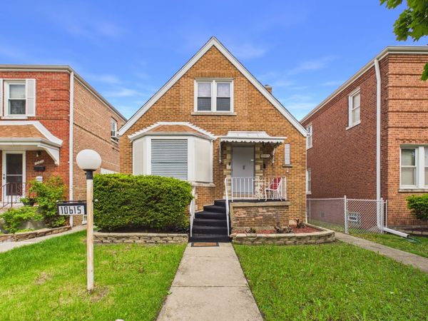 10615 S Vernon Avenue , Chicago, IL 60628