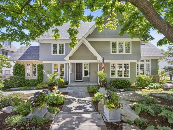 829 S Thurlow Street , Hinsdale, IL 60521