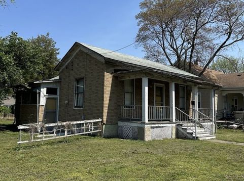 Main Photo